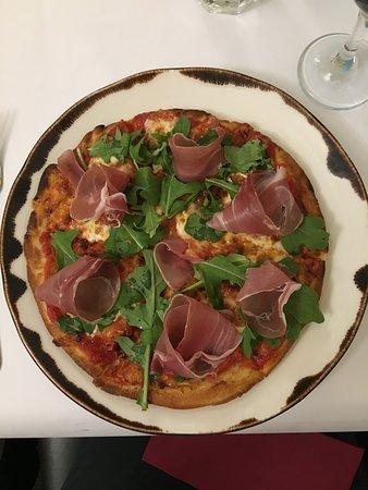 La Cantina Restaurant & Pizzeria